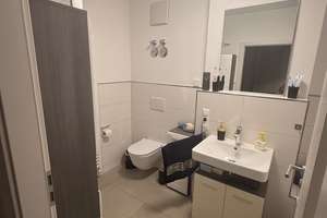 Moderne Wohnung in Rottenbauer – mit Garage, Balkon, Aufzug & Einbauküche – Die vollständige Adresse der Immobilie erhältst du vom Anbieter., 97084 Rottenbauer, Würzburg – Vorschaubild 4