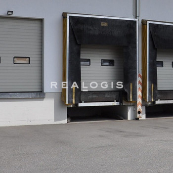 Oberhaching, ca. 1.250 m² Lager- und  Bürofläche zu vermieten