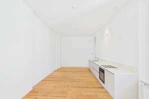 Sanierter Altbau mit Charakter: Dielboden, Balkon & Wohnküche in Steglitz – Die vollständige Adresse der Immobilie erhältst du vom Anbieter., 12165 Steglitz, Berlin – Vorschaubild 3