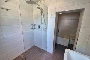 3½-Zimmerwohnung auf 2 Etagen mit Mittelhaus-Charakter-Terrasse, Einbauküche, Garten und 2 Garagen – Neustädter Straße 84, 90431 Gaismannshof, Nürnberg – Vorschaubild 3