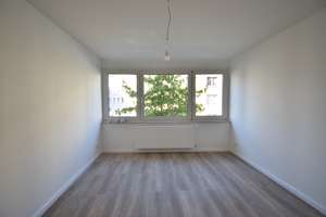 ERSTBEZUG nach Sanierung! Modernes Apartment in zentraler Lage zu vermieten – 40227 Oberbilk, Düsseldorf – Vorschaubild 1