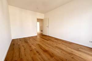 Traum-Penthouse mit 3 Balkonen, EBK und Aufzug direkt auf der Lorettostraße – Lorettostraße 5, 40219 Unterbilk, Düsseldorf – Vorschaubild 9