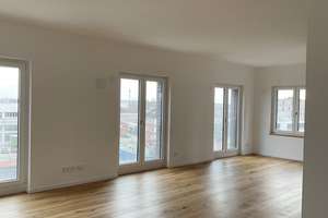 Zum Wohlfühlen! Viel Platz & Komfort & Einbauküche, neue Ausstattung! 3 Zimmer + Loggia, Gäste-WC – Hildesheimer Straße 454, 30519 Döhren, Hannover – Vorschaubild 2