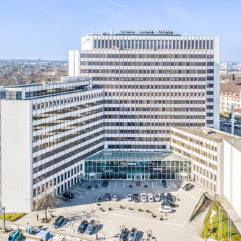 Repräsentatives Gebäude mit Rundum-Service | Arbeiten in beeindruckender Atmosphäre