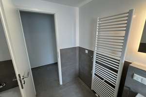 Erstbezug | Sonnige 3,5-Zimmer Wohnung | Einbauküche | Balkon | Einzelgarage | KFW55 | ER-Zentrum – Anton-Bruckner-Straße 8, 91052 Röthelheim, Erlangen – Vorschaubild 30