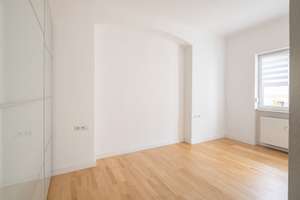 Wohlfühlen am Ostendplatz: Sanierter Altbau, EBK, Balkon & hohe Decken  – 70188 Ostheim, Stuttgart – Vorschaubild 5