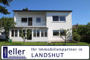 Hier haben Opa und Oma auch noch Platz: Freistehendes Einfamilienhaus für die  Familie.