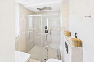Villa am Lerchesberg | Eckgrundstück I saniert I Indoorpool| Einliegerwohnung | – 60598 Sachsenhausen-Süd, Frankfurt am Main – Vorschaubild 8