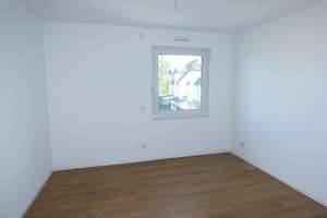 Moderne 4-Zimmer-Dachgeschoss-Wohnung mit Einbauküche und Aufzug – 51377 Steinbüchel, Leverkusen – Vorschaubild 9