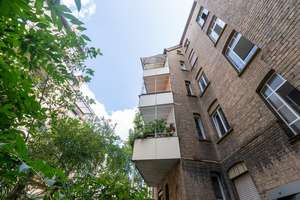 Charmante Jugendstilwohnung mit Balkon und Tageslichtbad - Urbanstraße – Die vollständige Adresse der Immobilie erhältst du vom Anbieter., 70190 Oberer Schlossgarten, Stuttgart – Vorschaubild 4