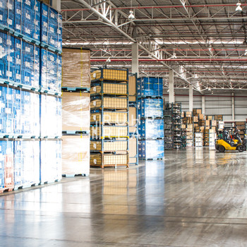 Neuwertige Hallenfläche in Kerpen | 8m UKB | RUHR REAL