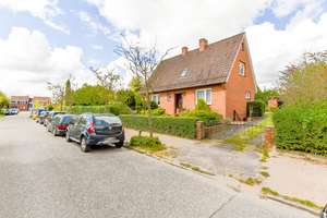 Einfamilienhaus inkl.zusätzlichem Baugrundstück – Die vollständige Adresse der Immobilie erhältst du vom Anbieter., 24147 Elmschenhagen, Kiel – Vorschaubild 3