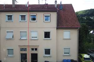 Investoren aufgepasst: Immobilie mit drei rechtlich getrennten Wohnungen – Die vollständige Adresse der Immobilie erhältst du vom Anbieter., 72458 Albstadt – Vorschaubild 2