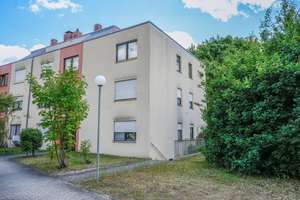 Helle 2-Zimmer Wohnung in Erlangen mit Terrasse und Stellplatz – Die vollständige Adresse der Immobilie erhältst du vom Anbieter., 91056 Büchenbach Nord, Erlangen – Vorschaubild 2