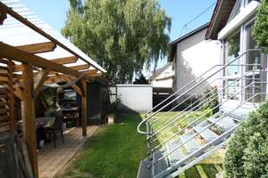 CHARMANT & RUHIG GELEGEN: Zweifamilienhaus mit Garage und schönem Garten in Asselfingen zu verkaufen – Die vollständige Adresse der Immobilie erhältst du vom Anbieter., 89176 Asselfingen – Vorschaubild 7