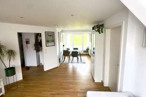 Wohnglück im Herzen von Döhren – Loggia & Echtholzparkett – Die vollständige Adresse der Immobilie erhältst du vom Anbieter., 30519 Döhren, Hannover – Vorschaubild 2