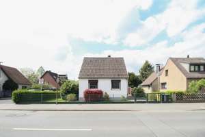 Charmantes Haus auf Eckgrundstück mit großem Potenzial in Düsseldorf-Vennhausen – Die vollständige Adresse der Immobilie erhältst du vom Anbieter., 40627 Vennhausen, Düsseldorf – Vorschaubild 18