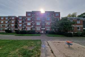 Nur mit WBS: 3-Zimmer-Wohnung in Düsseldorf-Benrath zum 15.11, 3.OG OHNE Aufzug – Haus-Endt-Straße 43, 40593 Urdenbach, Düsseldorf – Vorschaubild 1