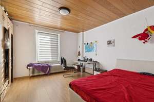 Altbau-Charme mit Geschichte - MFH mit 5 WE und 4 Garagen in Herne – Die vollständige Adresse der Immobilie erhältst du vom Anbieter., 44625 Holsterhausen, Herne – Vorschaubild 18