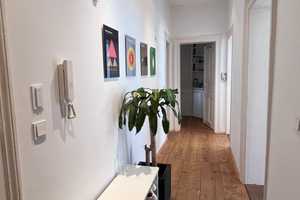 Helle und voll möblierte 2.5 Zimmer- Altbauwohnung mit Südbalkon - 9 bis 12 Monate Untermiete  – München – Vorschaubild 14