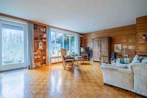 Richtig viel Platz auf fast 200 qm W-/Nfl. - gemütliches Familienhaus mit Südgarten in ruhiger Lage – Ebersberg (Kreis) – Vorschaubild 10
