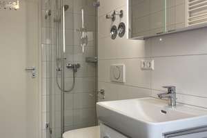 Moderne 3,5 Zimmer EG-Wohnung mit Garten – Hermann-Mögle-Weg 28, 70599 Plieningen (Ortsteil), Stuttgart – Vorschaubild 7
