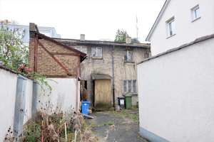 Frankfurt Heddernheim! Zweifamilienhaus mit Garage und Nebengebäude. – Die vollständige Adresse der Immobilie erhältst du vom Anbieter., 60439 Niederursel, Frankfurt am Main – Vorschaubild 6
