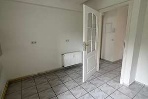Charakter-Dachgeschoss mit Garten in Potsdam – für Mieter mit Gestaltungswillen – Am Gehölz 12, 14480 Am Stern, Potsdam – Vorschaubild 11