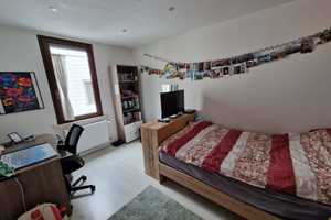 +++ Mitten im Zentrum - modernes WG-Zimmer innerhalb 3-Zi. Wohnung - ab 01.11.25 frei +++ – Stuttgart – Vorschaubild 1