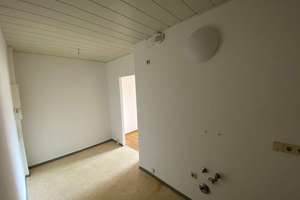 Schöne 2-Raum Wohnung in der Mitte von Suhl! – Friedrich-König-Straße 11, 98527 Suhl-Mitte, Suhl – Vorschaubild 5