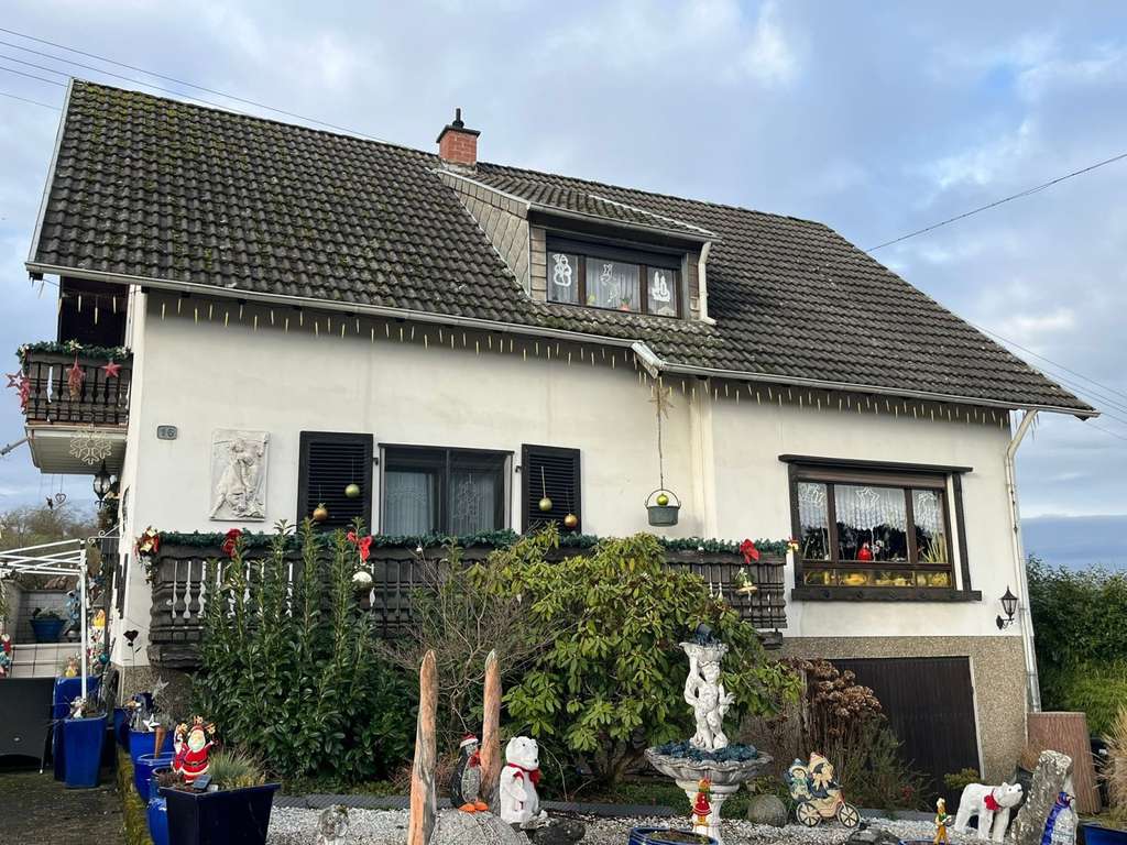 Immobilie in Illingen - WUSTWEILER : 1-2  FH mit POTENTIAL und 2689 m² GRUNDSTÜCK in TRAUMLAGE !   - Bild 0