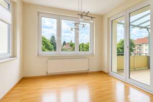 Großzügige Familienwohnung mit Sonnenbalkon und Gartenmitbenutzung – Die vollständige Adresse der Immobilie erhältst du vom Anbieter., 1277 Gruna, Dresden – Vorschaubild 7