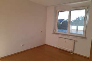 Stilvolle 3-Zimmer-Wohnung mit Balkon, Einbauküche und Parkplatz in Heilbronn-Böckingen – Grossgartacher Str. 214 c, 74080 Böckingen, Heilbronn – Vorschaubild 3
