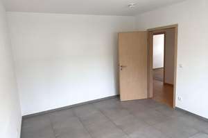 KILIAN IMMOBILIEN!  PERFEKTE 4 ZI. WOHNUNG AUS 2006 MIT 104 M² IM 1. OG EINES 3-PART.-H. IN HIP! EBK – Die vollständige Adresse der Immobilie erhältst du vom Anbieter., 91161 Hilpoltstein – Vorschaubild 41