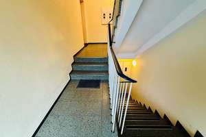 Raum zum Leben: großzügige 4-Zimmer-Wohnung in beliebter Lage von Duisdorf – Die vollständige Adresse der Immobilie erhältst du vom Anbieter., 53123 Lengsdorf, Bonn – Vorschaubild 2