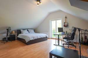 Modern möbliertes Einfamilienhaus mit Wintergarten und privatem Gym in ruhiger Wohnlage – Die vollständige Adresse der Immobilie erhältst du vom Anbieter., 40489 Wittlaer, Düsseldorf – Vorschaubild 22