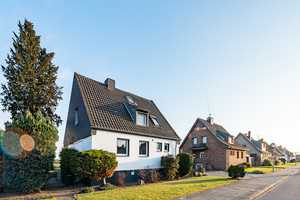 Wohnglück mit Weitblick - Freistehendes Einfamilienhaus in bester Randlage von Krefeld-Oppum – Krefeld – Vorschaubild 22