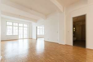 Großzügiges Loft mit Balkon| Aufzug | Parkett | 2 Bäder | Kaminanschluss | Stellplatz – Die vollständige Adresse der Immobilie erhältst du vom Anbieter., 4103 Zentrum-Ost, Leipzig – Vorschaubild 5