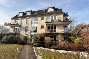 Lichtdurchflutete 2.-Zimmer Wohnung mit großem Balkon und Tiefgaragenstellplatz