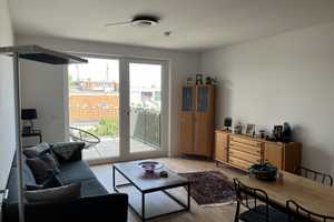Helle 3-Zimmer-Wohnung mit großer Terrasse & zwei Bädern nahe Tempelhofer Feld – Eschersheimer Straße 17, 12099 Berlin – Vorschaubild 2