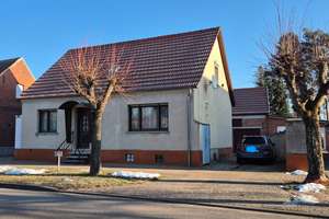 Einfamilienwohnhaus in Bölsdorf / neue Gaszentralheizung / schönes Grundstück – Die vollständige Adresse der Immobilie erhältst du vom Anbieter., 39590 Bölsdorf – Vorschaubild 1