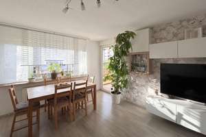 Gepflegte 4,5-Zimmer-Wohnung mit Südwest-Balkon – Die vollständige Adresse der Immobilie erhältst du vom Anbieter., 89075 Böfingen, Ulm – Vorschaubild 2