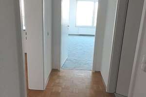 helle und freundliche Wohnung mit freiem Blick und TG-Stellplatz – Dovestr. 11, 10587 Charlottenburg, Berlin – Vorschaubild 14