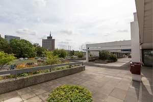 Genießen Sie das Wohnen mit Fernblick! Renovierte 3 Zimmer im 16. OG mit 2 Balkone + Aufzug – Kurt-Schumacher-Straße 12, 38102 Viewegsgarten-Bebelhof, Braunschweig – Vorschaubild 18