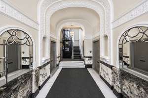 Vom Schönen das Schönste! bezugsfreie 200 qm mit Blick auf den Platz in der Giesebrechtstraße – Giesebrechtstraße 5, 10629 Charlottenburg, Berlin – Vorschaubild 8