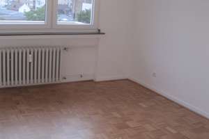 3-Zi.Whg, D-Unterbilk, renoviert, Parkett, großzügige Wohnküche, Balkon, 4.Etage ohne Aufzug – 40219 Unterbilk, Düsseldorf – Vorschaubild 3