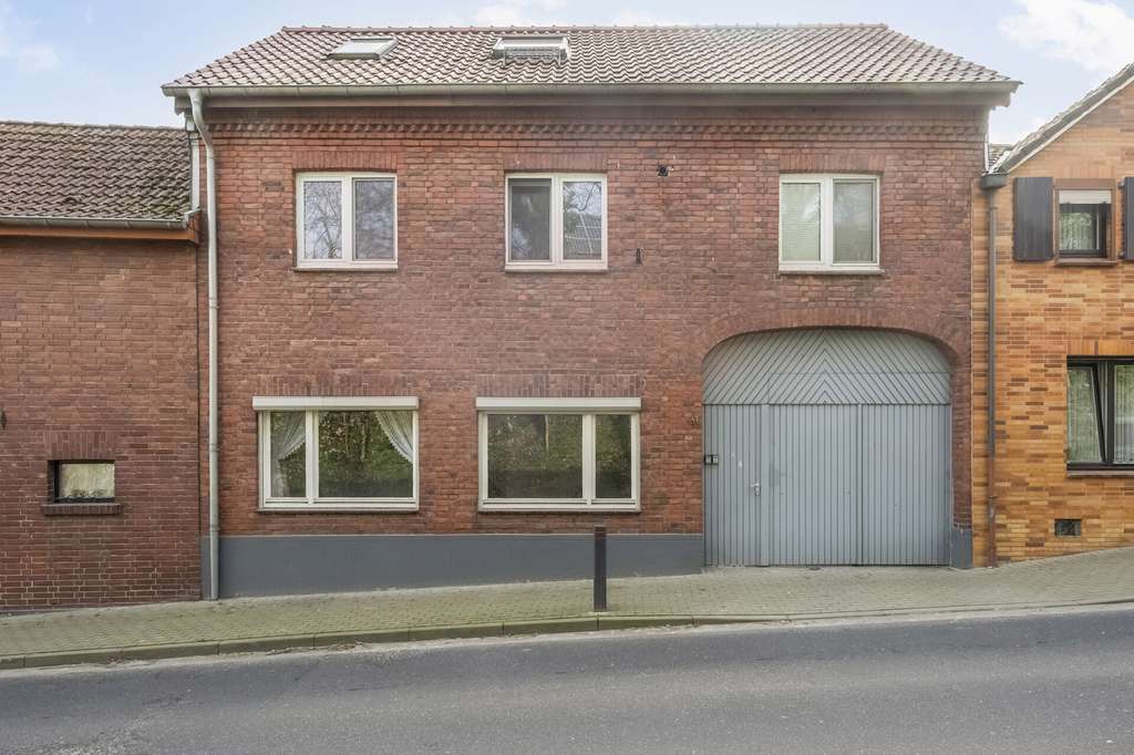 Immobilie in Selfkant - Großzügiges Zweifamilienhaus mit Innenhof, Halle und vielseitiger Nutzung - Selfkant - Hillensberg! - Bild 2