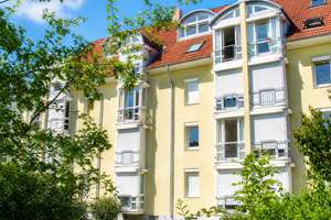 Bezauberdne 2-Zi. Wohnung im DG, inkl. Keller in Freiburg-Zentrum, vermietet – 79098 Altstadt-Ring, Freiburg im Breisgau – Vorschaubild 2