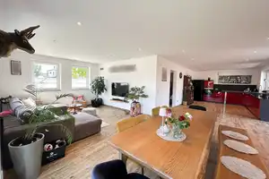 Exklusives Einfamilienhaus mit großer Doppelgarage, schönem Gartenbereich und Smart-Home-Komfort – Heinsberg (Kreis) – Vorschaubild 13