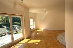 Helle 4-Zimmer-Wohnung mit Balkon, Garage und Stellplatz in ruhiger Randlage von Leingarten – Schalkweg 23, 74211 Leingarten – Vorschaubild 2